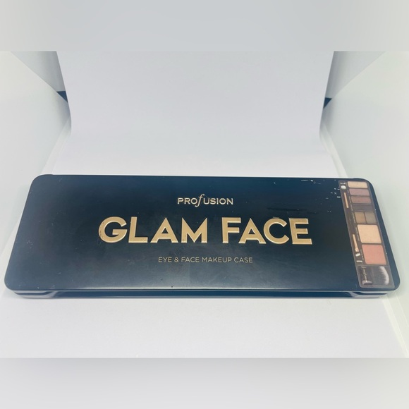 PROFUSION -  Glam Face - Eye and Face Pro Makeup Case - Picture 2 of 3